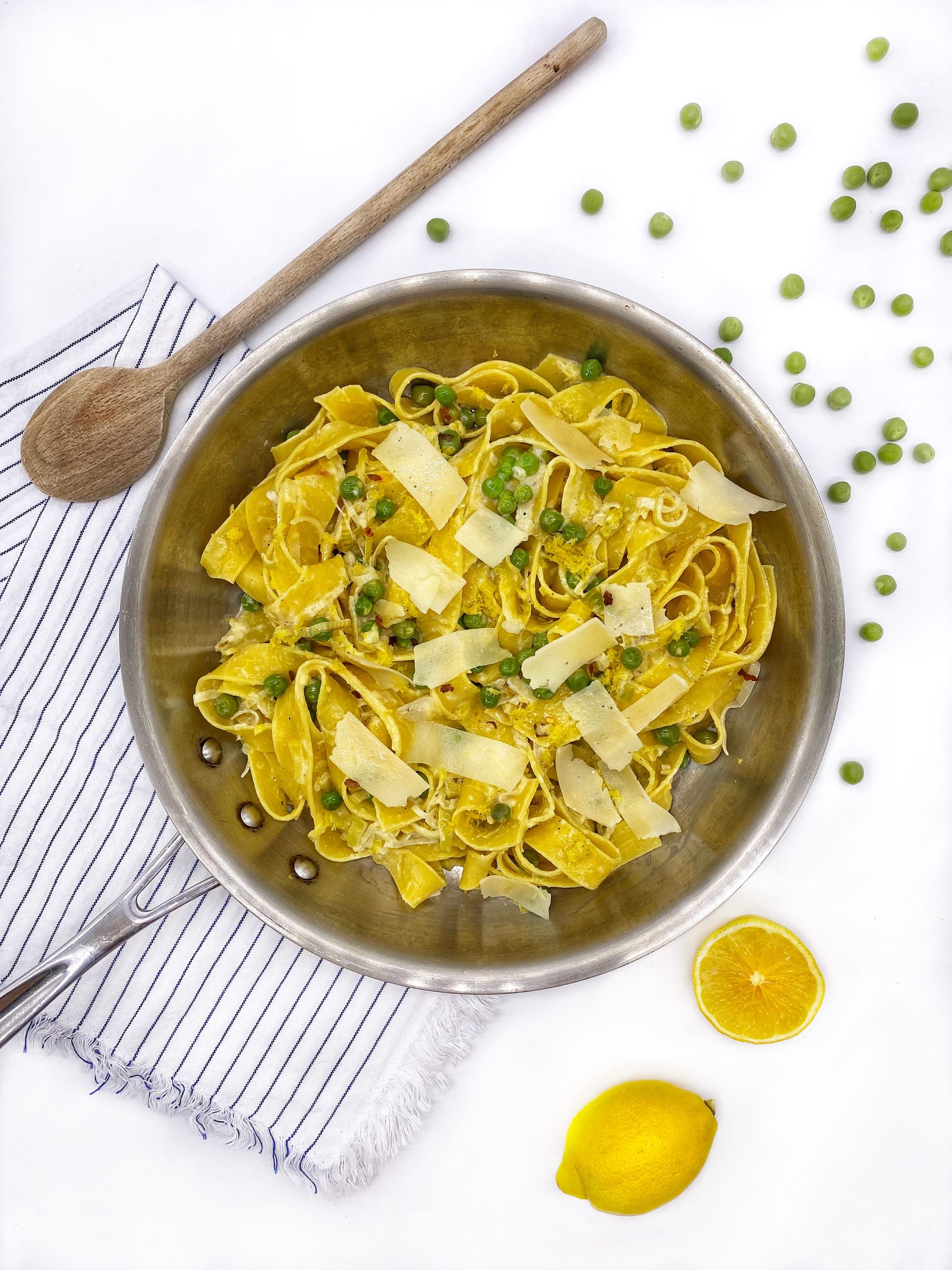Creamy Lemon Pasta with Leeks and Spring Peas | Family Meals in Heels